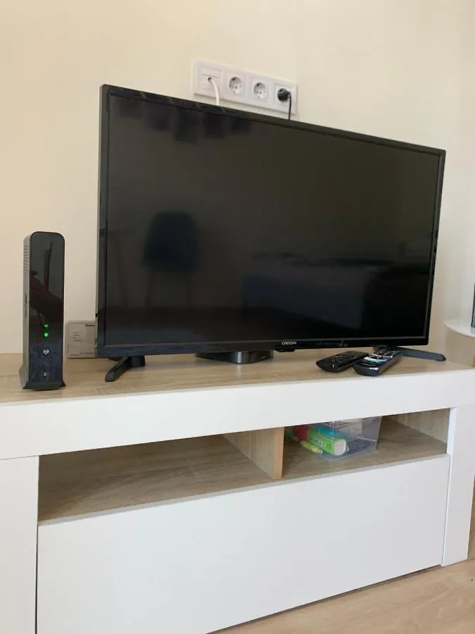 Apartment Vilagos, Kellemes Lakas, Jo Koezlekedessel Budapest